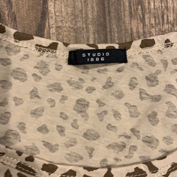 Ladies shirt - Picture 3 of 5